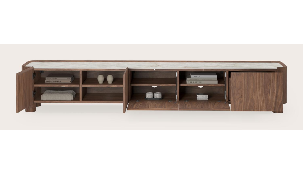 Curvato tv-meubel in walnoot met ronde houten poten met volkeramisch Ceramo blad in kleur Himalaya 249 x 45 x 44 cm