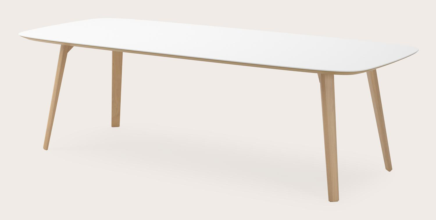 Eettafel Clino onderstel in natuurkleurige eik met bootvormig volkeramisch Ceramo blad in kleur Arctic White 260 x 110 x 77 cm