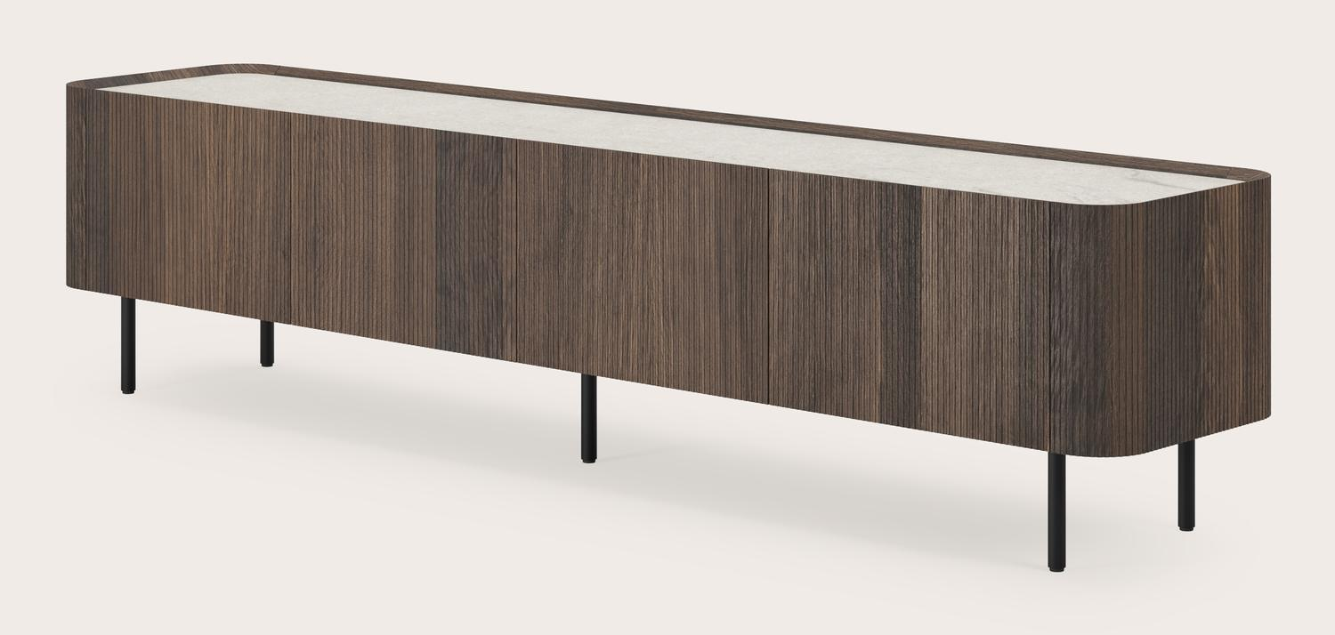 Grivato tv-meubel in gerookte eik met ronde poten met volkeramisch Ceramo blad in kleur Shilin 219 x 45 cm