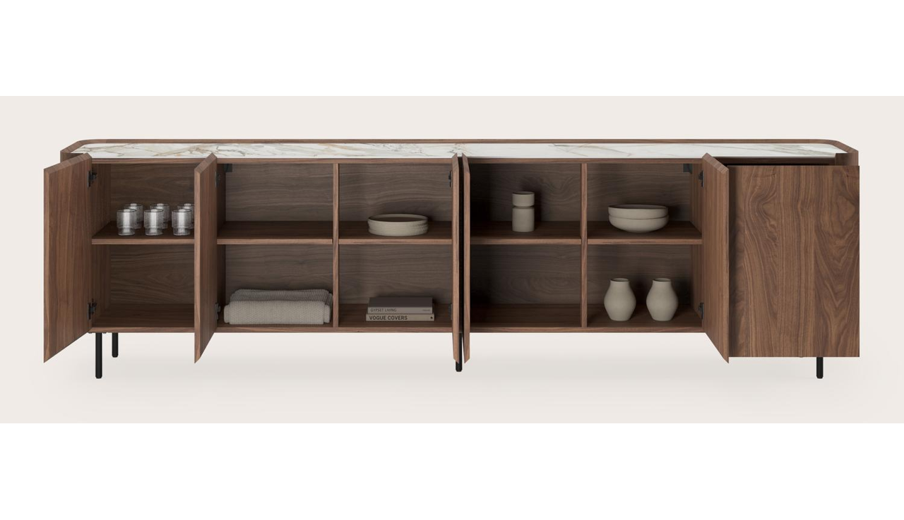 Curvato dressoir in walnoot met ronde metalen poten met volkeramisch Ceramo blad in kleur Calacatta Luxe 294 x 45 x 84 cm